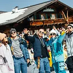 Chalet Felix By We Rent, Jokercard Included *